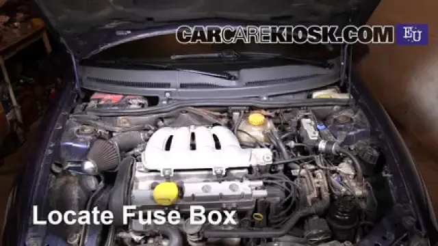 1999 Opel Tigra 1.4i 1.4L 4 Cyl. Fusible (moteur) Contrôle